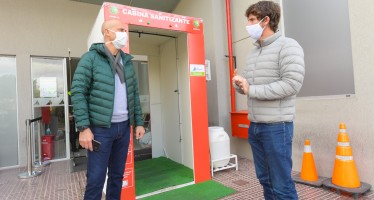 San Fernando presentó la nueva cabina sanitizante del Hospital Municipal San Cayetano