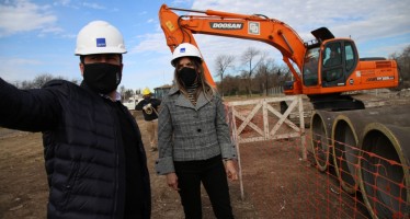 Malena Galmarini y Leonardo Nardini supervisaron obra de agua y firmaron un convenio para Malvinas Argentinas