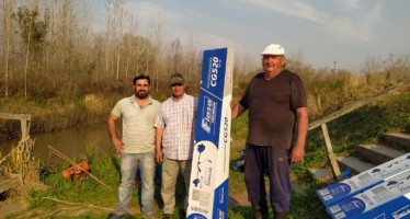 Nación entregó motodesmalezadoras a productores del Delta