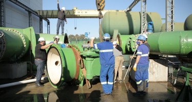 AySA instala válvulas en la planta Juan Manuel de Rosas para expandir el servicio de agua en Escobar