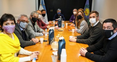 Educación de la Provincia mantienen reuniones con intendentes para definir el regreso presencial a clases