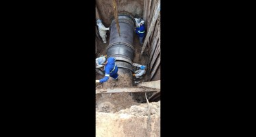 AySA finalizó la reparación de la mega cañería de agua de Carapachay