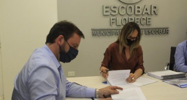 Malena Galmarini y Ariel Sujarchuk recorrieron un acueducto en Escobar