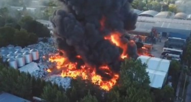 Importante incendio de una fábrica en General Pacheco