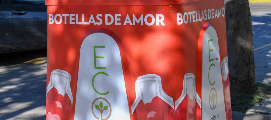 San Fernando suma dos nuevas campanas de Botellas de Amor