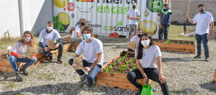 San Fernando entrega semillas de temporada para crear Huerta en Casa