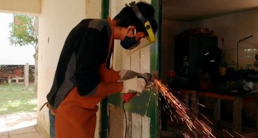 Estufas de alto rendimiento: una oportunidad para jóvenes rurales