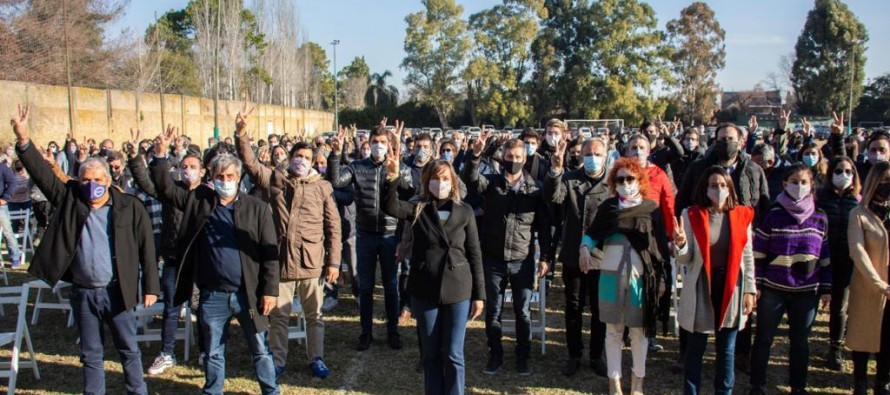 Malena Galmarini encabezó el plenario del Frente de Todos en Tigre