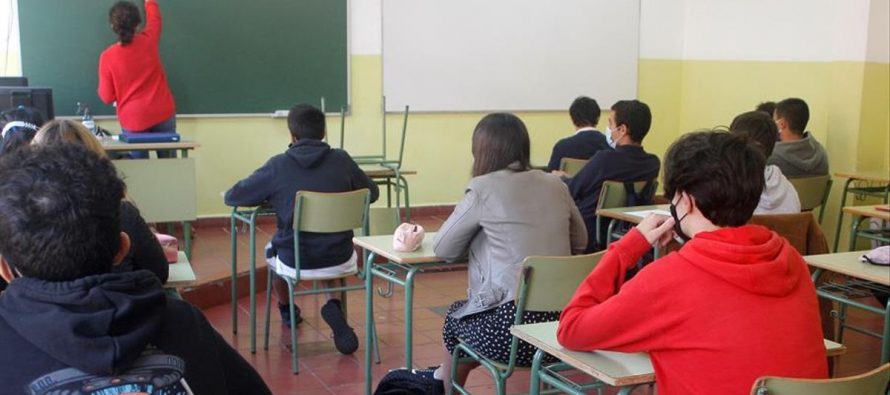 Cómo es +ATR, el programa para intensificar la enseñanza en la primaria y la secundaria