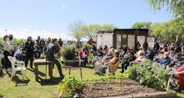 San Isidro entregó diplomas a nuevos egresados del programa municipal de huertas orgánicas