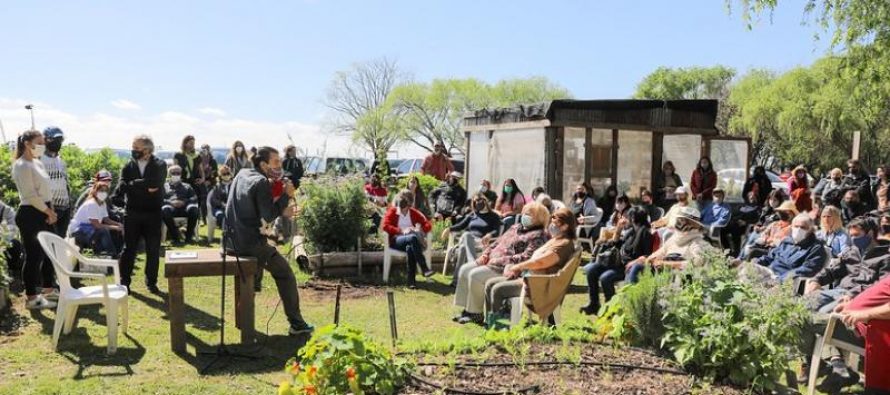 San Isidro entregó diplomas a nuevos egresados del programa municipal de huertas orgánicas