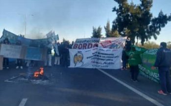 Trabajadores de la alimenticia Mondelez cortan Panamericana en rechazo a despidos y suspensiones