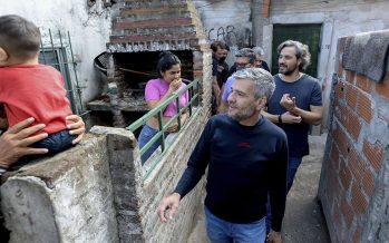 Cafiero y Zabaleta visitaron a mujeres de La Cava beneficiarias del programa Mi Pieza