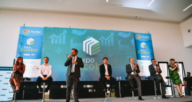 Fernandez, Kicillof y Sujarchuk participaron del inicio de la Expo Escobar