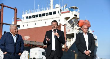 Se firmó el convenio para la realización de obras en el Puerto de San Pedro