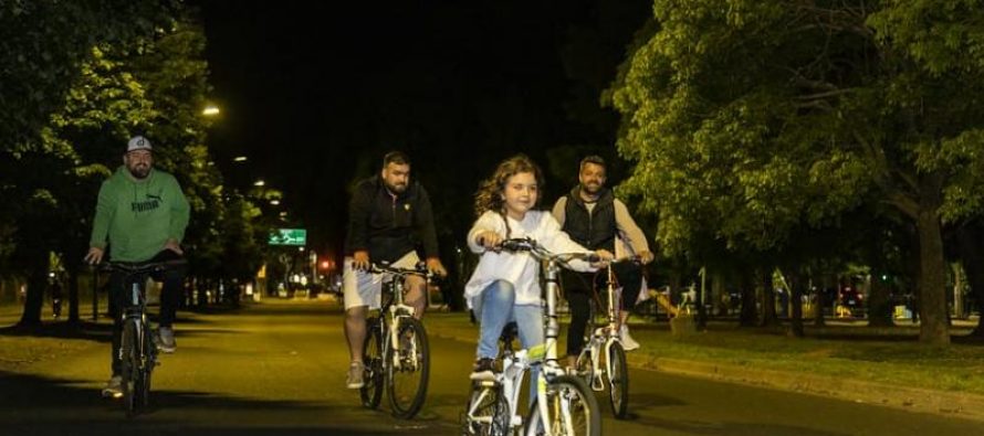 San Isidro: volvió el Paseo de Bicicletas Nocturno