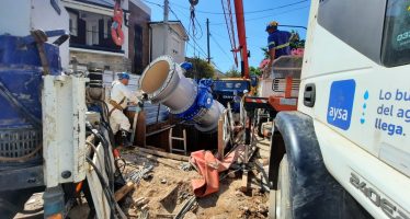 AySA finalizó la instalación de una gran válvula en Vicente López para mejorar el servicio