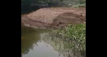 Denuncian a Zamora por la construcción de una terraplén en arroyo Garín