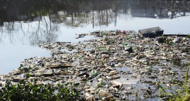 Cerca del 50 por ciento de los residuos extraídos del Riachuelo fueron plásticos