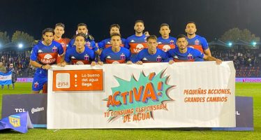 AySA y AFA concientizaron sobre el cuidado del agua en la octava fecha de la Copa de la Liga