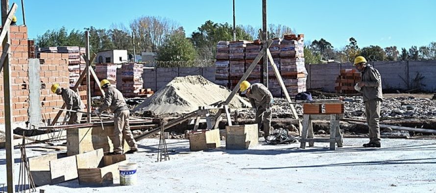 Avanza la construcción de 32 viviendas para adultos mayores en Belén de Escobar