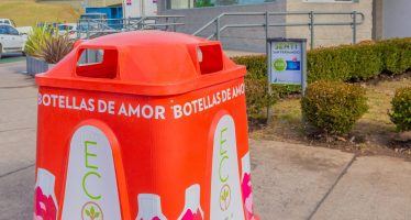 San Fernando instaló cinco nuevas campanas para reciclar Botellas de Amor