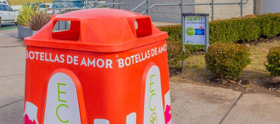 San Fernando instaló cinco nuevas campanas para reciclar Botellas de Amor