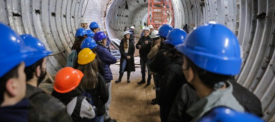 Estudiantes de escuelas técnicas visitaron la obra del aliviador Alto Perú en San Isidro