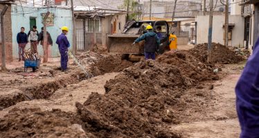 AySA proyecta duplicar la cobertura de agua potable y triplicar la de cloacas en barrios vulnerables