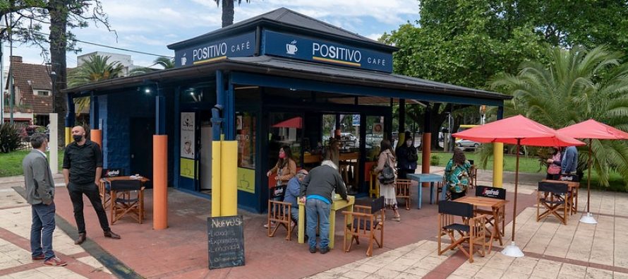 San Isidro: talleres y propuestas artísticas en el bar inclusivo “Café Positivo”