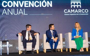 Malena Galmarini disertó en la Cámara Argentina de la Construcción