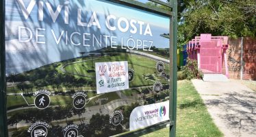 Vecinos protestaron en Vicente López contra la construcción de un puente de cemento sobre un humedal