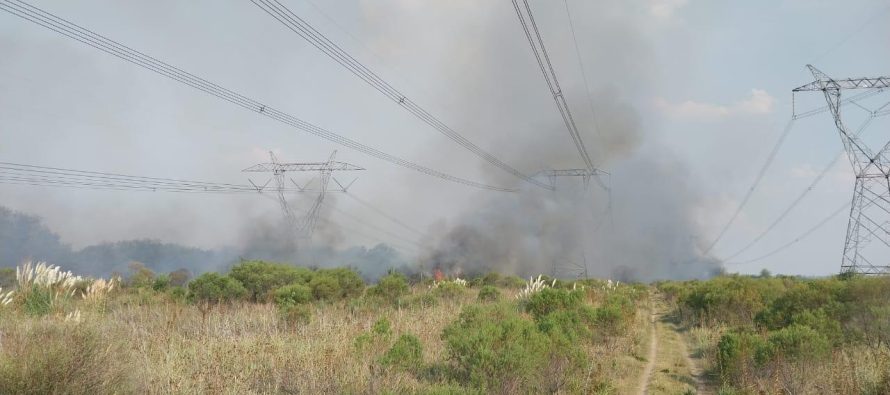 Pilar: se controló el incendio que provocó corte masivo de electricidad