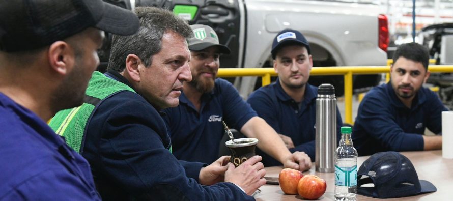 Massa en la planta de Ford en Pacheco: “Somos lo que bajamos el Impuesto a las Ganancias sin prometerlo”