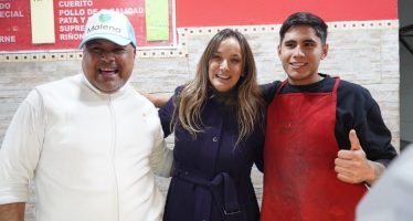 Malena Galmarini recorrió el centro de Benavidez 