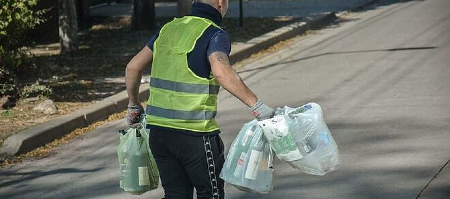 Servicio de recolección diferenciada de materiales reciclables en los barrios El Cazador y Las Glorias de Escobar