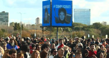 Más de 1300 artistas homenajearon a Gustavo Cerati en Vicente López