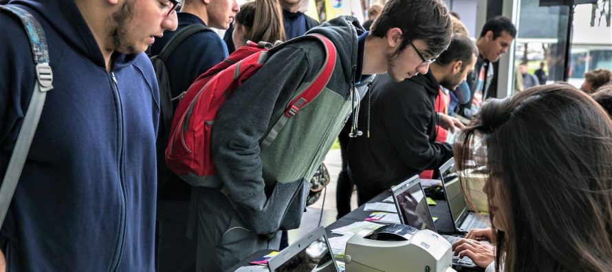 Vuelve Expo Joven a Vicente López con stands y exposiciones sobre empleo y educación