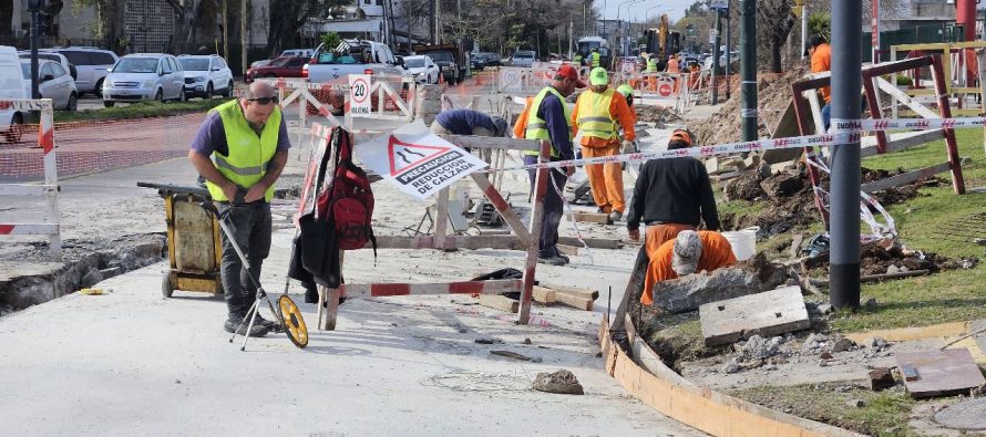 Comenzaron las obras de repavimentación en Fondo de la Legua y Camino Real Morón